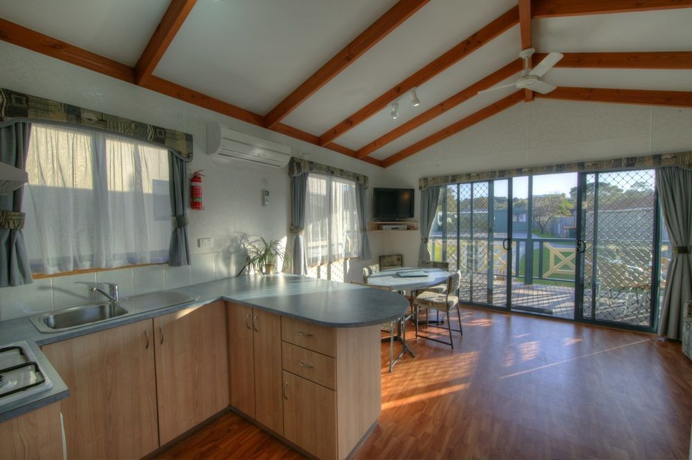 Big4 Whiters Holiday Village Lakes Entrance Esterno foto