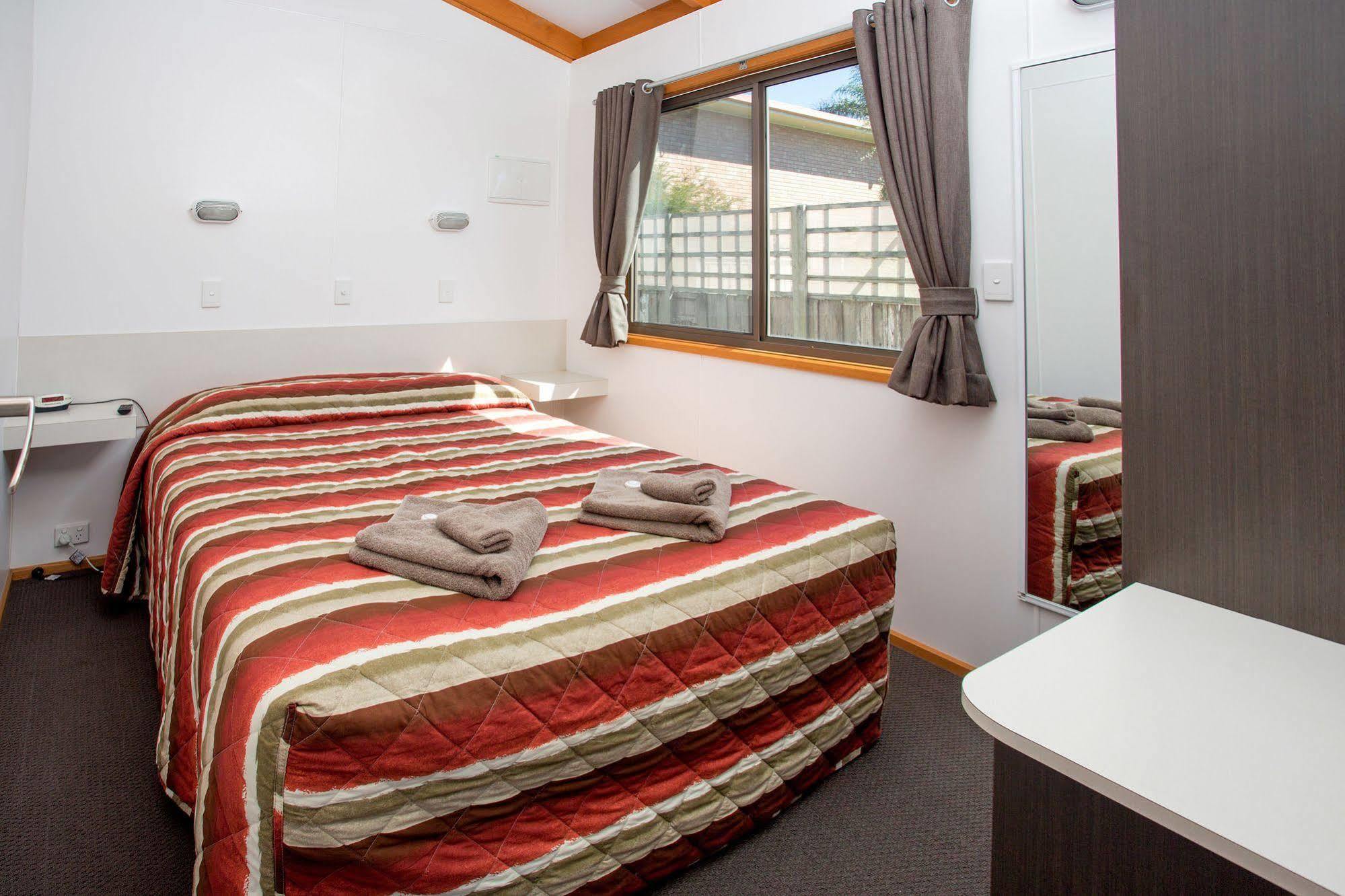 Big4 Whiters Holiday Village Lakes Entrance Esterno foto