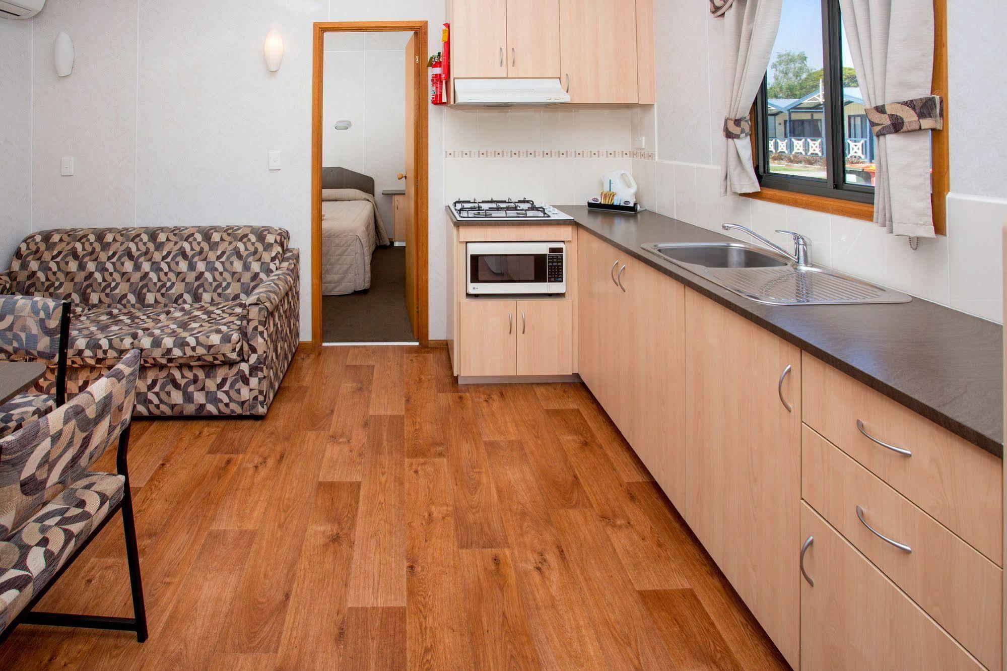 Big4 Whiters Holiday Village Lakes Entrance Esterno foto